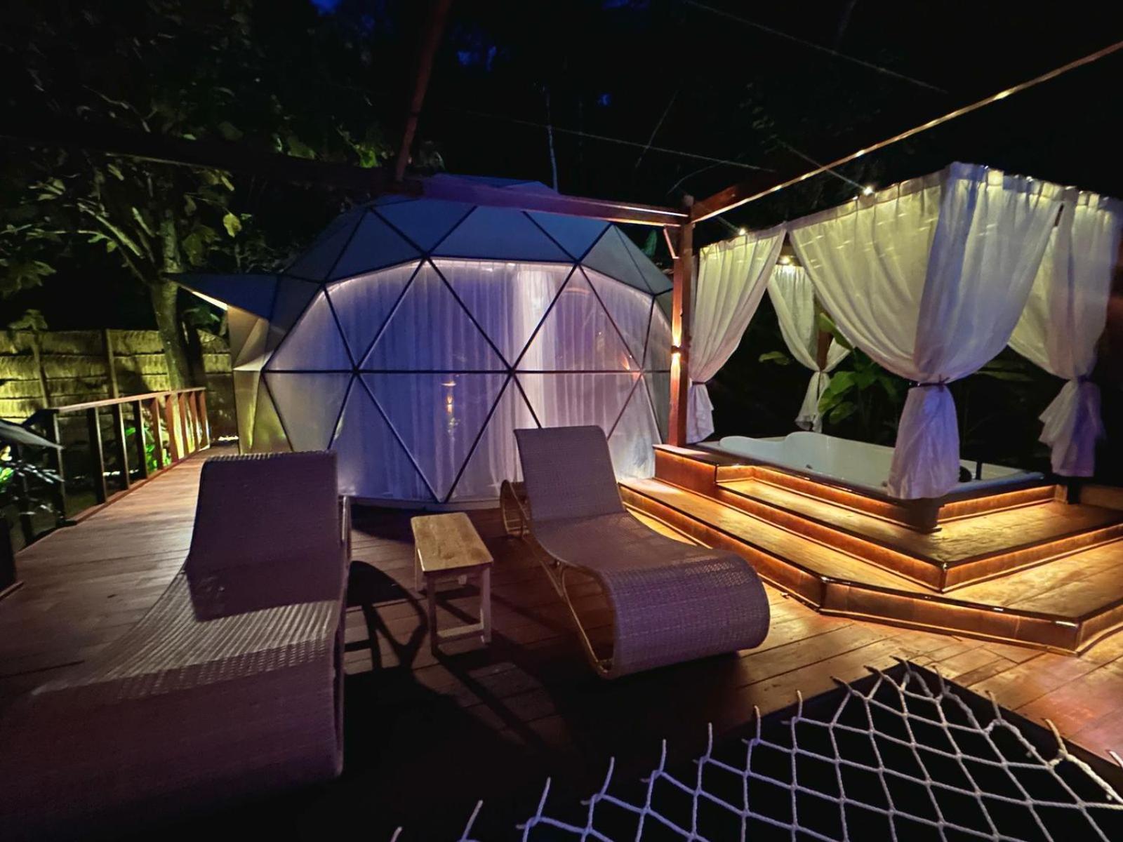 Beachfront Luxury Dome Villas - Gamat Bay Resort Nusa Penida Luaran gambar